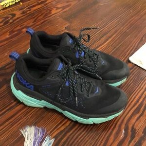 HOKA challenger atr 6